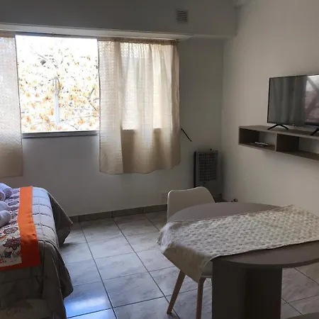 Filoxenia Apartment Cipolletti Exterior photo