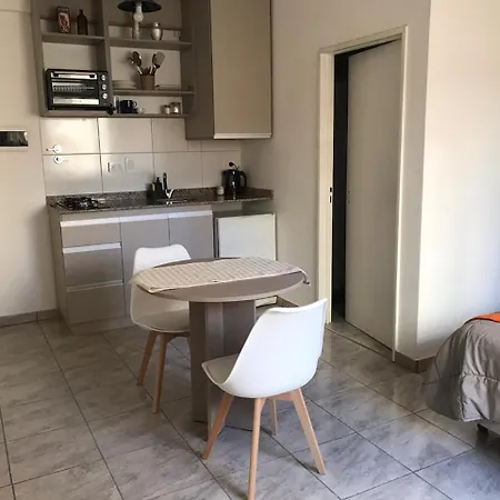 Filoxenia Apartment Cipolletti Exterior photo