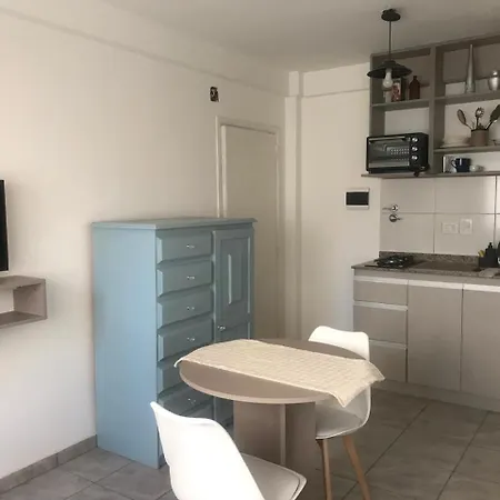 Filoxenia Apartment Cipolletti Exterior photo