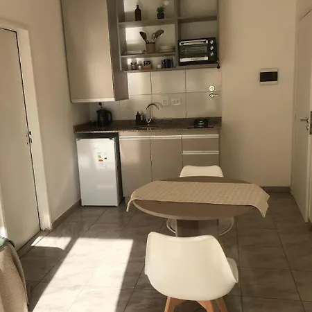 Filoxenia Apartment Cipolletti Exterior photo